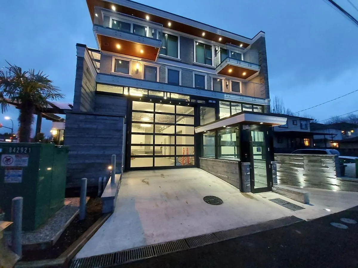 Beautiful Bright 3 Bed Townhouse Apartment Vancouver